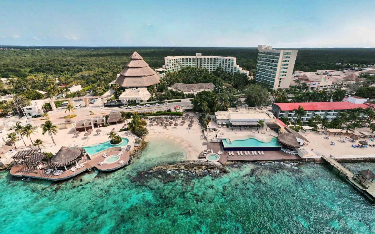 Grand Park Royal Cozumel Ξενοδοχείο Εξωτερικό φωτογραφία Aerial view of the resort